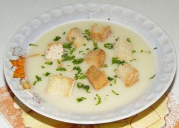 Молочный суп с хлебом